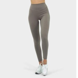 Balance Athletica Ascend Pant in Sierra. Size M